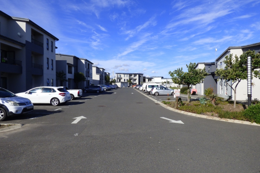 3 Bedroom Property for Sale in Parklands North Western Cape